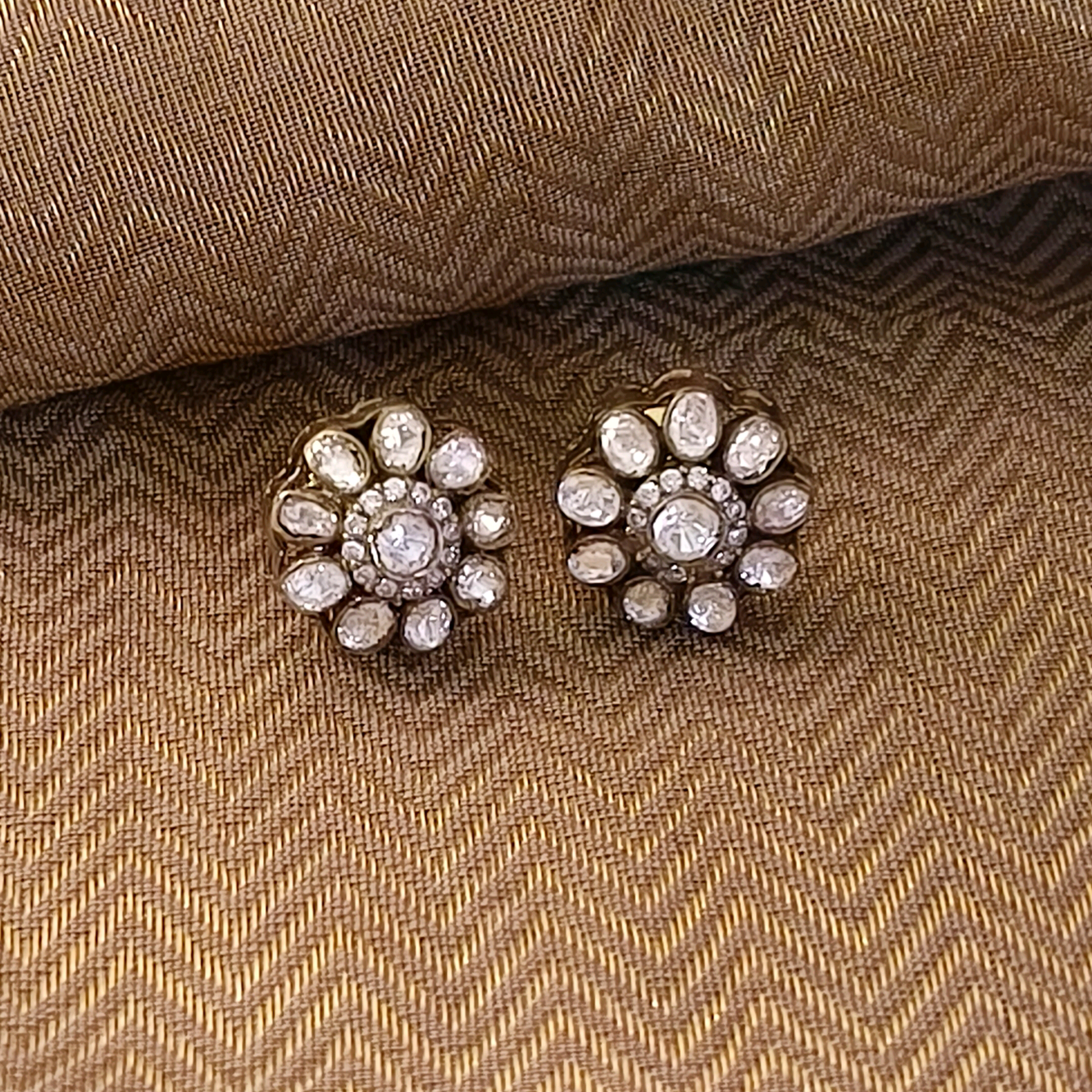 Nayaab Moissanite Flower Studs